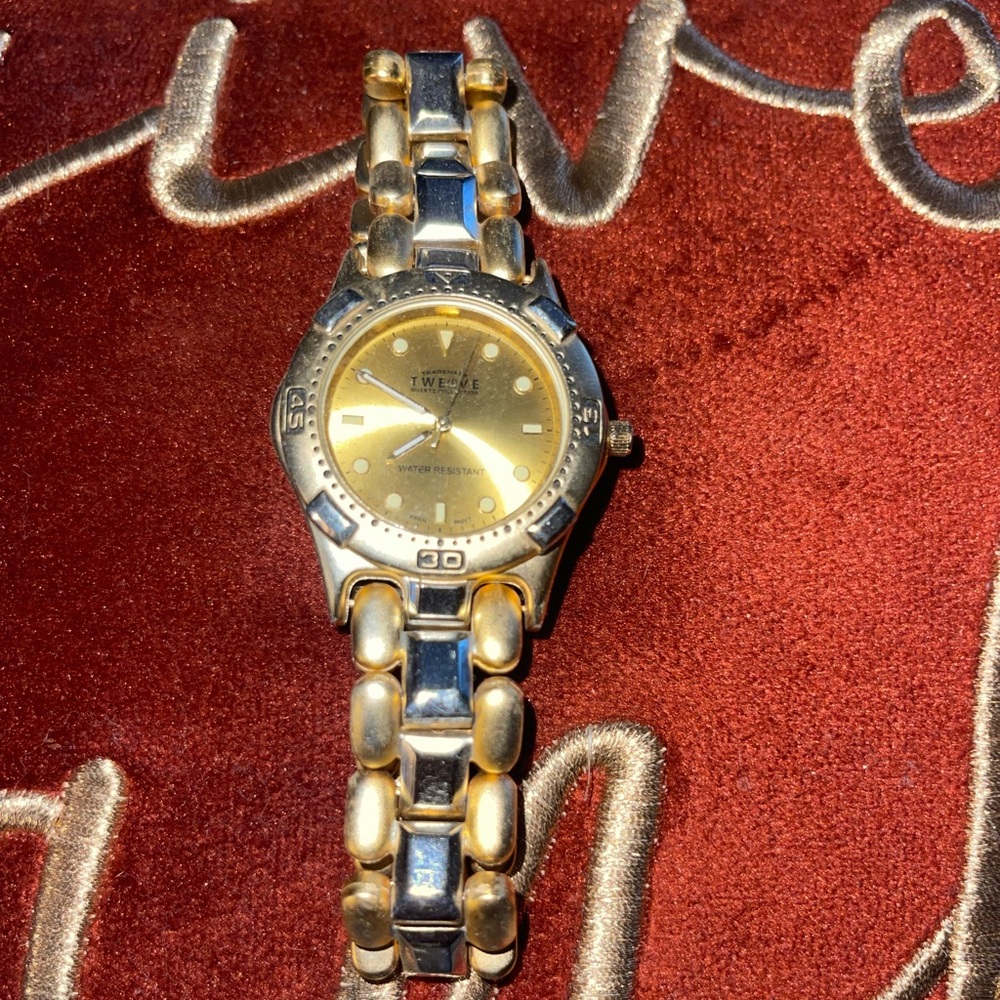 Trademark Twelve Quartz Collection Watch Gold & Silver